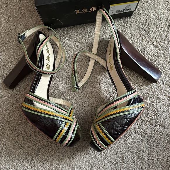 LAMB shoes NEW! Say size 9 but run small so listing as size 8 - Picture 3 of 5